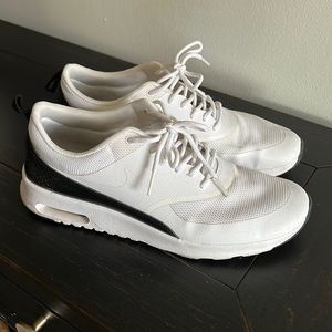 NIKE Air Max Thea